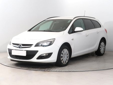 Opel Astra, 2015 - pohled č. 3
