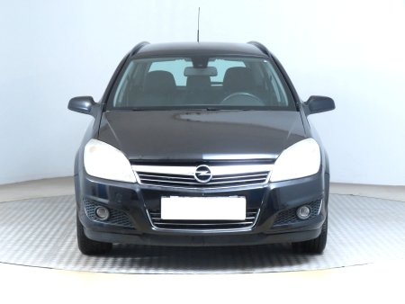 Opel Astra, 2007 - pohled č. 2