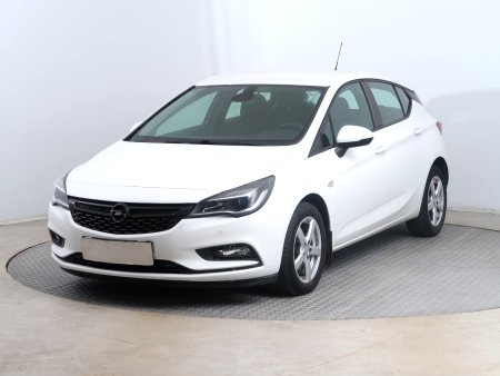 Opel Astra, 2016 - pohled č. 3