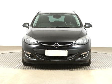 Opel Astra, 2014 - pohled č. 2