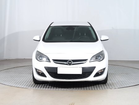 Opel Astra, 2014 - pohled č. 2