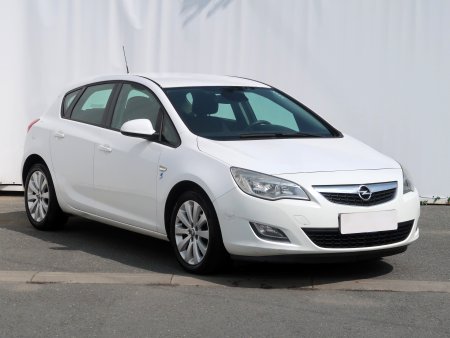 Opel Astra, 2010
