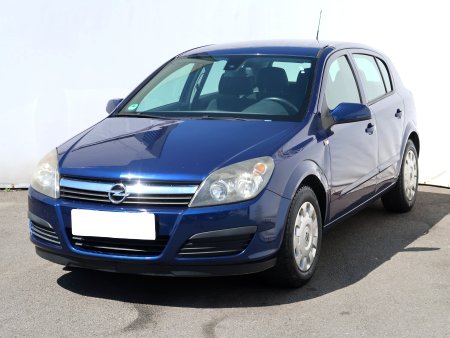 Opel Astra, 2007 - pohled č. 3