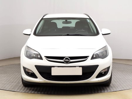 Opel Astra, 2015 - pohled č. 2