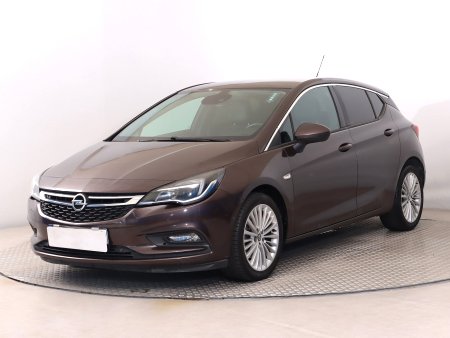 Opel Astra, 2016 - pohled č. 3