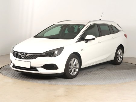 Opel Astra, 2020 - pohled č. 3