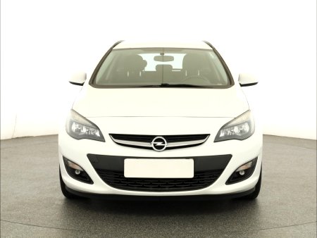 Opel Astra, 2015 - pohled č. 2