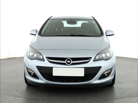 Opel Astra, 2014 - pohled č. 2