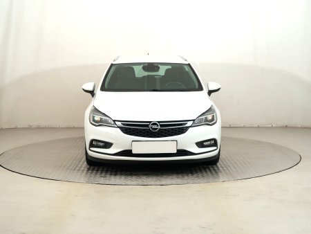 Opel Astra, 2019 - pohled č. 2