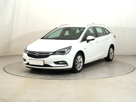 Opel Astra, 2019 - pohled č. 3