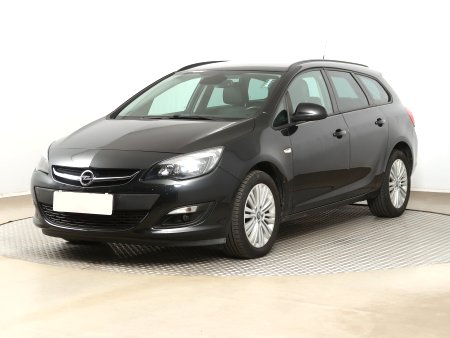 Opel Astra, 2016 - pohled č. 3