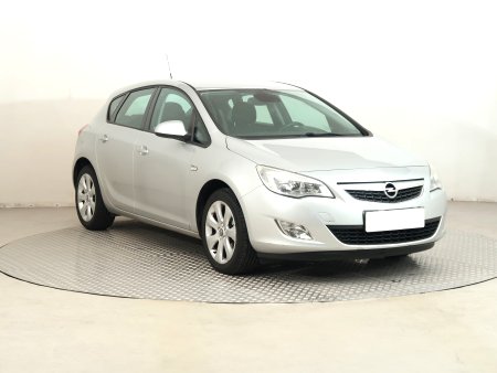 Opel Astra, 2012