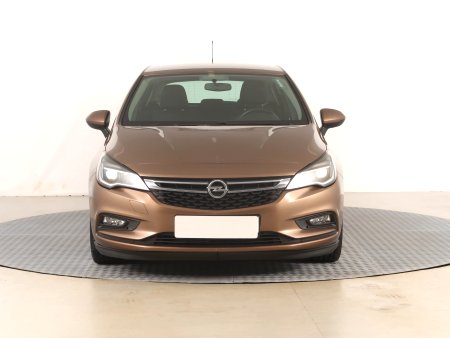 Opel Astra, 2016 - pohled č. 2