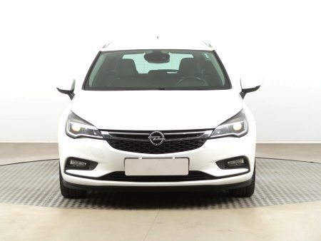 Opel Astra, 2019 - pohled č. 2