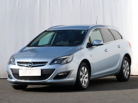 Opel Astra, 2015 - pohled č. 3