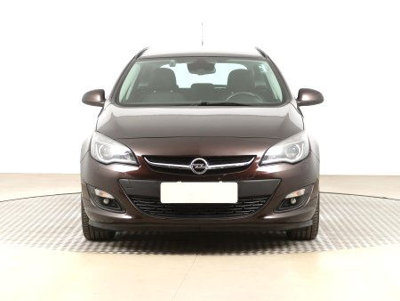 Opel Astra, 2015 - pohled č. 2