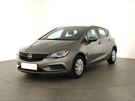 Opel Astra, 2016 - pohled č. 3