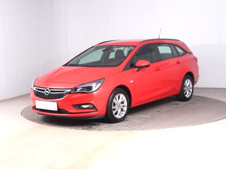 Opel Astra, 2019 - pohled č. 3