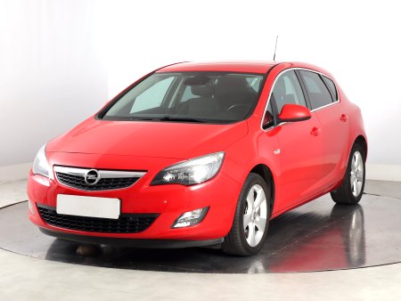 Opel Astra, 2012 - pohled č. 3