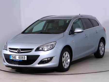 Opel Astra, 2016 - pohled č. 3