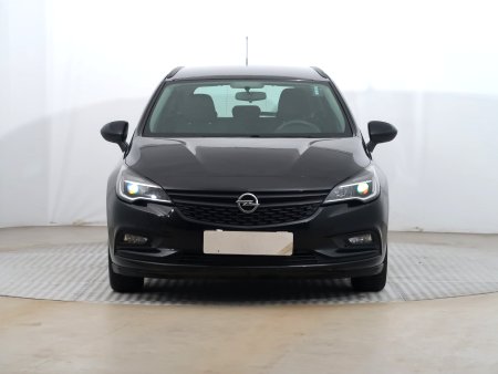 Opel Astra, 2016 - pohled č. 2