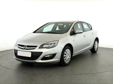 Opel Astra, 2015 - pohled č. 3