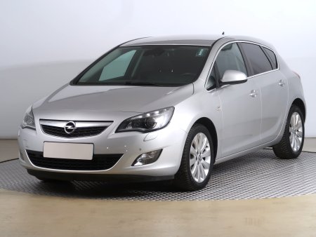 Opel Astra, 2010 - pohled č. 3