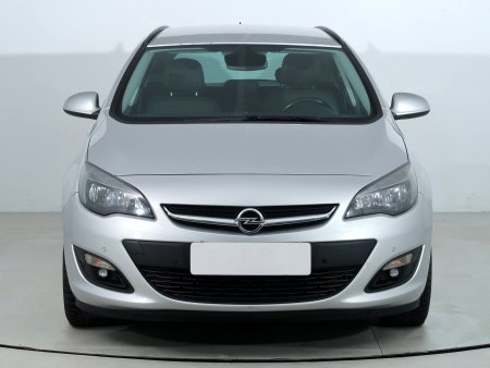 Opel Astra, 2014 - pohled č. 2