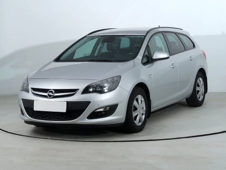 Opel Astra, 2014 - pohled č. 3