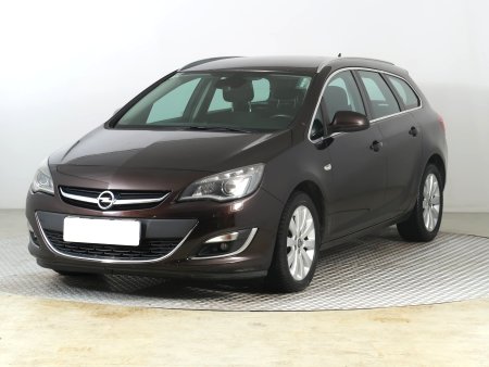 Opel Astra, 2014 - pohled č. 3