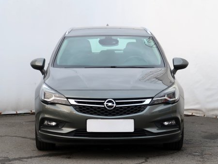 Opel Astra, 2017 - pohled č. 2