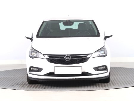 Opel Astra, 2017 - pohled č. 2
