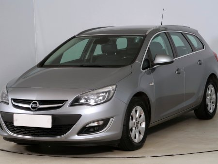 Opel Astra, 2015 - pohled č. 3