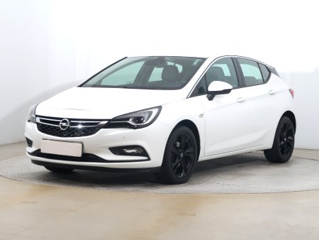 Opel Astra, 2018 - pohled č. 3