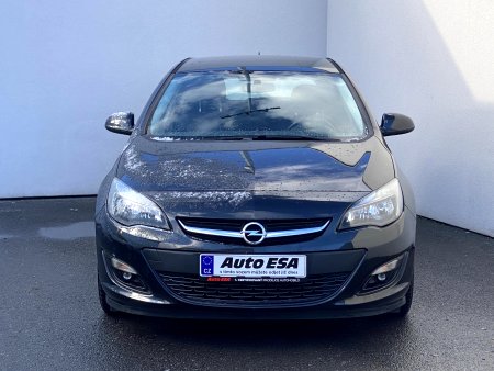 Opel Astra, 2014 - pohled č. 2