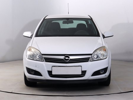 Opel Astra, 2009 - pohled č. 2