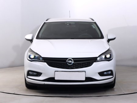 Opel Astra, 2016 - pohled č. 2
