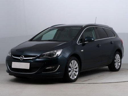 Opel Astra, 2014 - pohled č. 3