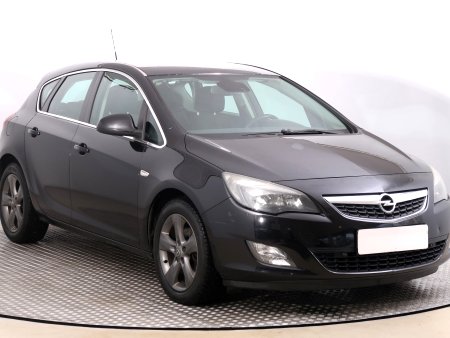 Opel Astra, 2010