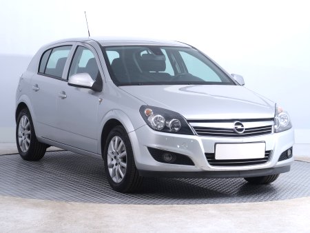 Opel Astra, 2012