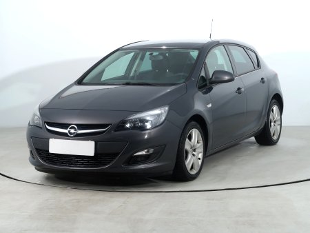 Opel Astra, 2013 - pohled č. 3