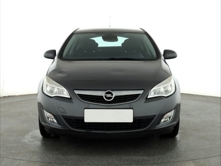 Opel Astra, 2010 - pohled č. 2