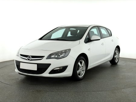 Opel Astra, 2014 - pohled č. 3