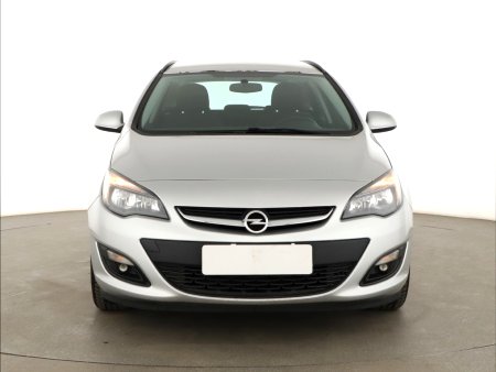 Opel Astra, 2014 - pohled č. 2