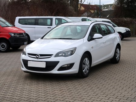 Opel Astra, 2015 - pohled č. 3