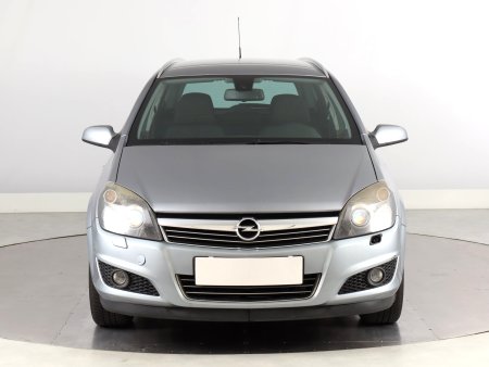 Opel Astra, 2009 - pohled č. 2