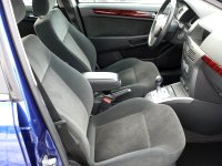 Opel Astra, 2004 - pohled č. 16