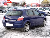 Opel Astra, 2004 - pohled č. 5