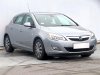 Opel Astra, 2010 - celkový pohled