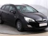 Opel Astra, 2011 - celkový pohled